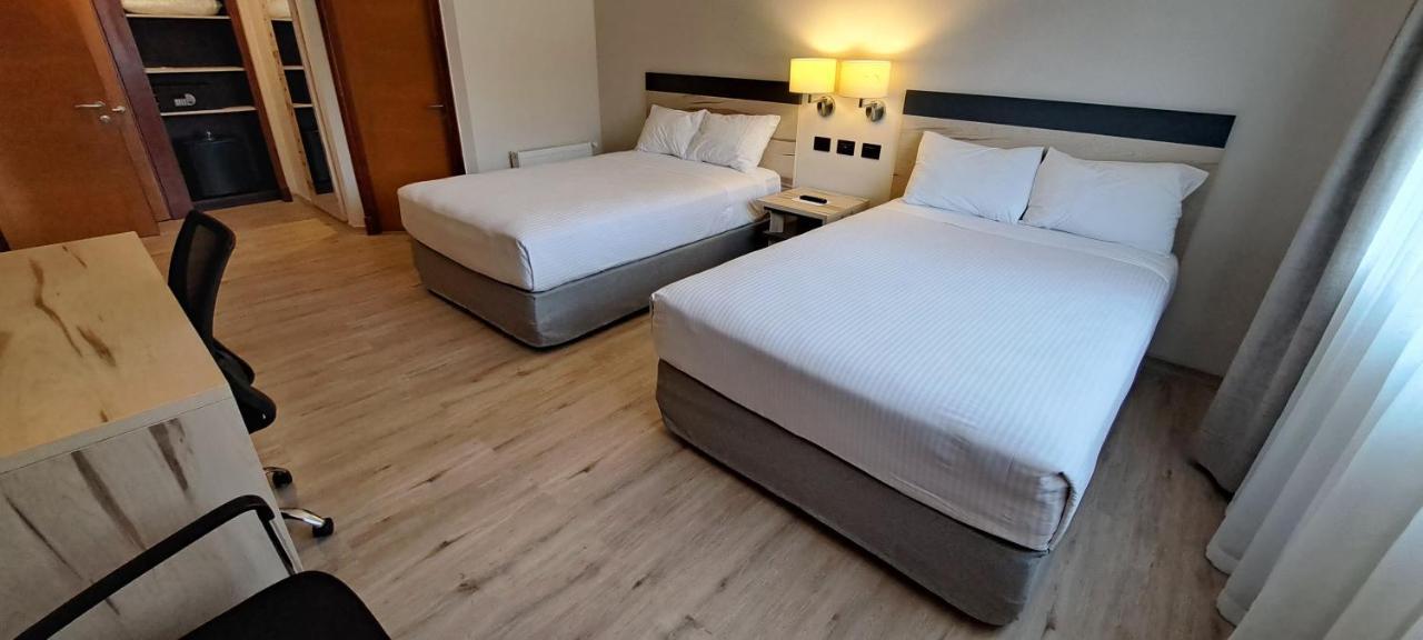 Hotel Diego De Almagro Кастро Екстериор снимка