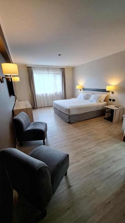 Hotel Diego De Almagro Кастро Екстериор снимка