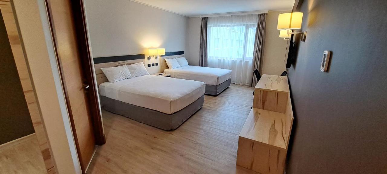 Hotel Diego De Almagro Кастро Екстериор снимка