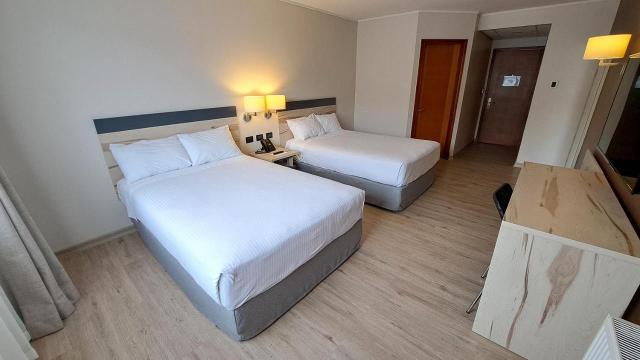 Hotel Diego De Almagro Кастро Екстериор снимка