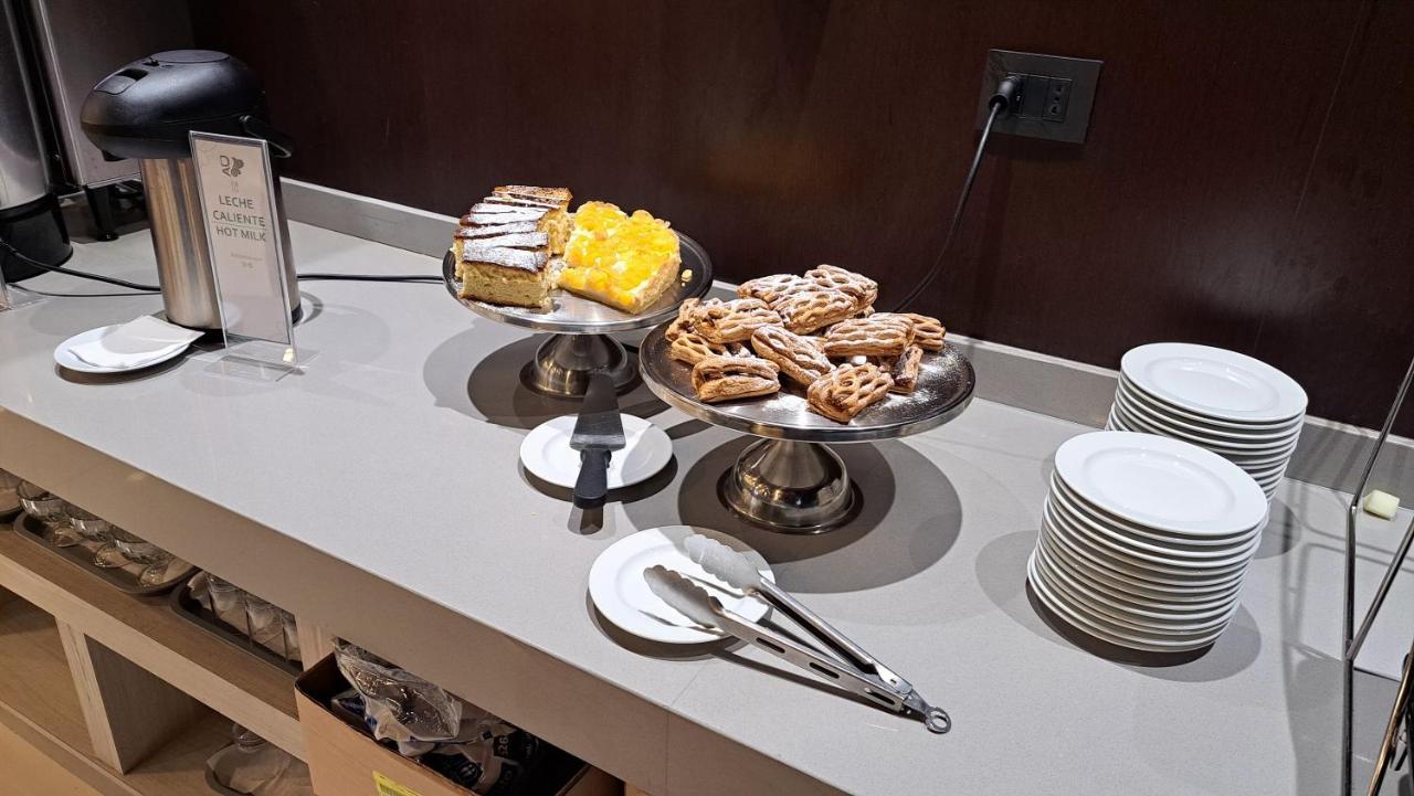 Hotel Diego De Almagro Кастро Екстериор снимка